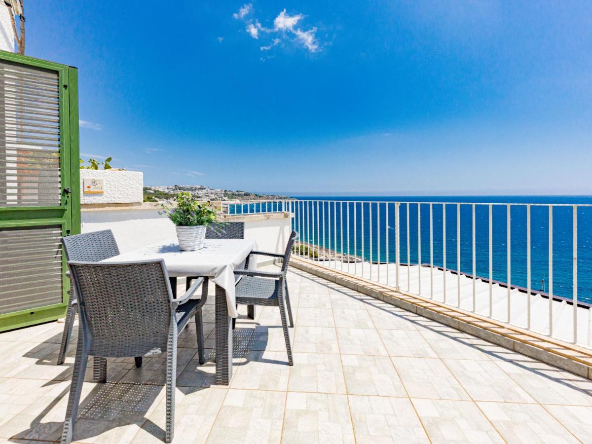 Apartment Sun & Sea Terrace-2 By Interhome Castro  Exterior foto