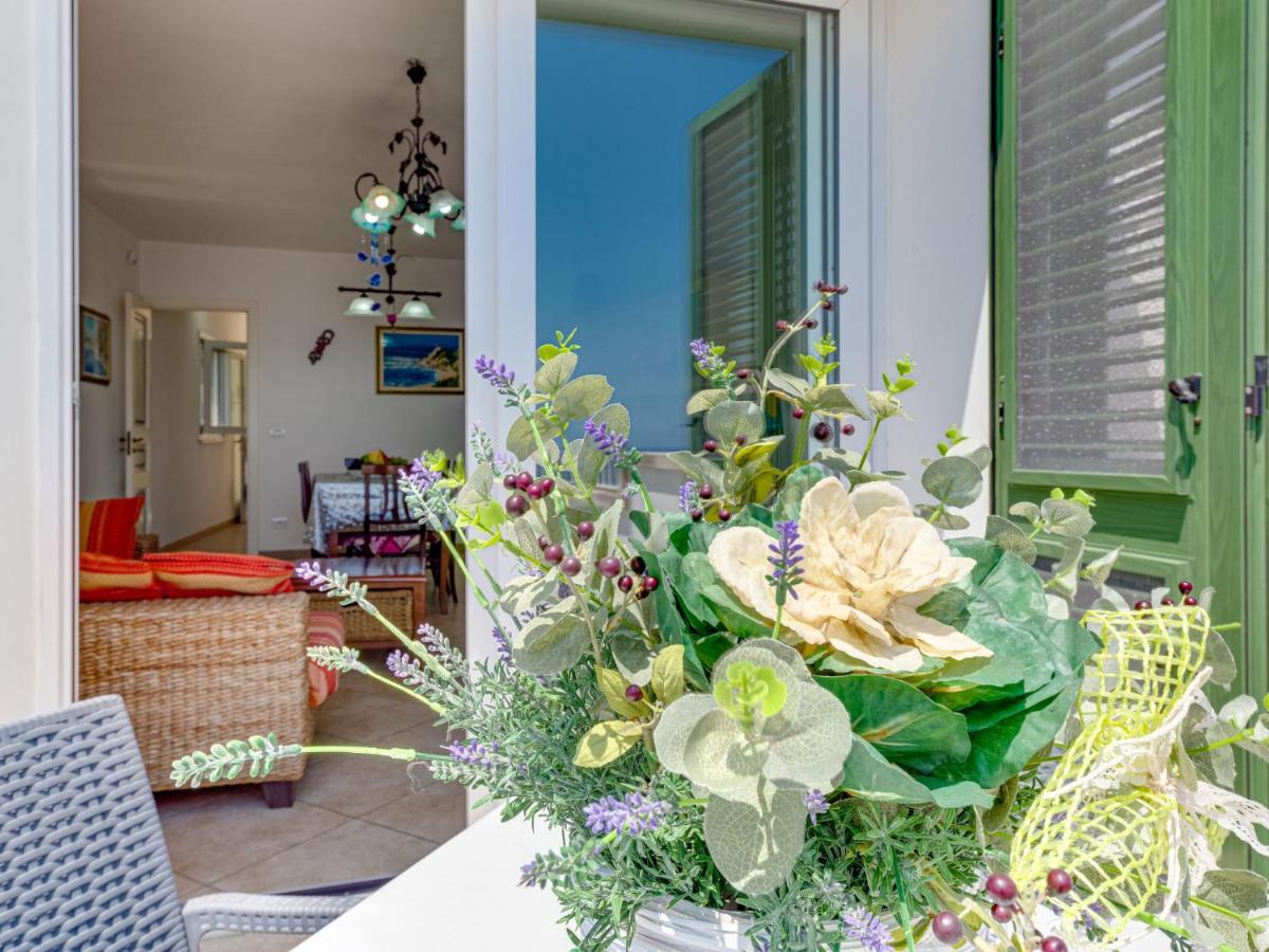 Apartment Sun & Sea Terrace-2 By Interhome Castro  Exterior foto